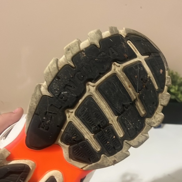 Balenciaga tracks fit 10 through 13 Cashapp only I dont have PayPal or anything - Picture 5 of 6